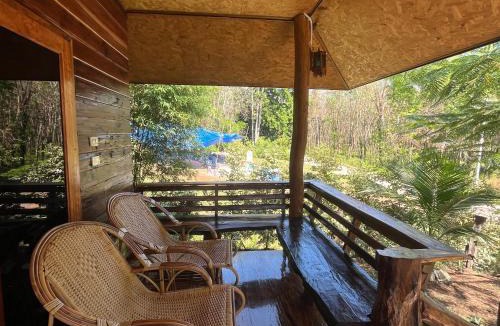 Nuea Khlong House | Koh Jum Hillside Resort