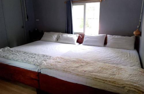 Kumphawapi Resort | เคียงนารีสอร์ทคาเฟ่