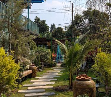 Chom Thong House | นำสมัย สุขใจ สนามชัย