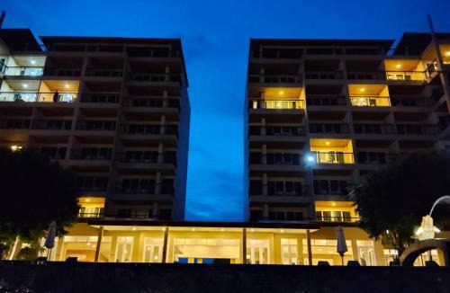Ban Chang Resort | Royal Phala Cliff Beach Resort