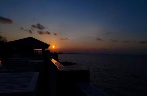 Ban Chang Resort | Royal Phala Cliff Beach Resort
