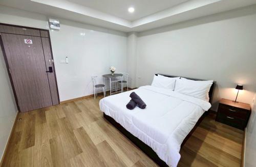 Prawet Hostel | M-Well House