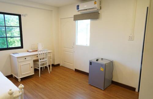 Samsen Nok Hotel | RoomQuest Ratchada AI Serviced Residence