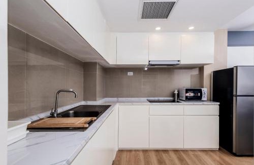 Rawai Apartment | Duplex Liora 1BR PoolsGym Shuttle to Nai Harn