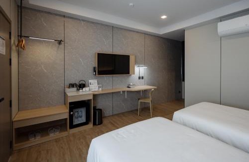 Talat Nuea Hotel | HippoTel Khaorang Phuket Town