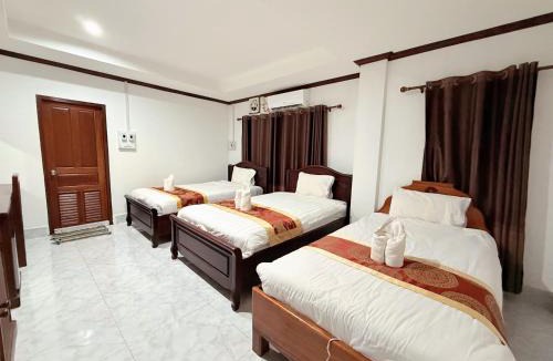 Vang Vieng House | Vang Vieng Sisavang View Hotel & Pool