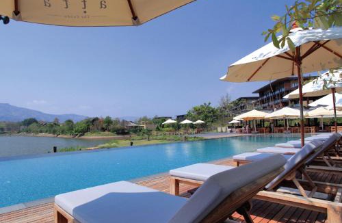 Mu Si Resort | atta Lakeside Resort Suite - SHA Plus Certified