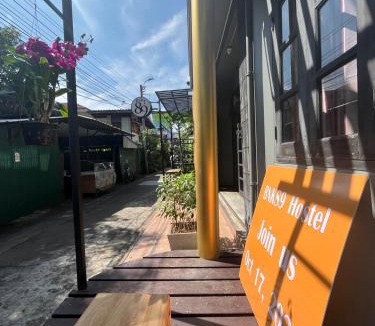 Wat Bowon Niwet Hostel | BNK89 Hostel