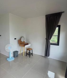 Huai Makhuea Som House | สวนไร่รุ่งอรุณ Suan Rai Rungarun