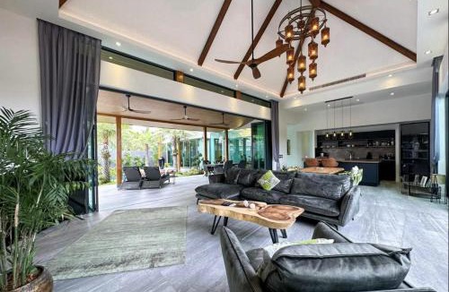 Bang Tao Villa | Royal Kinnara Villa Private Pool Gym and Cinema