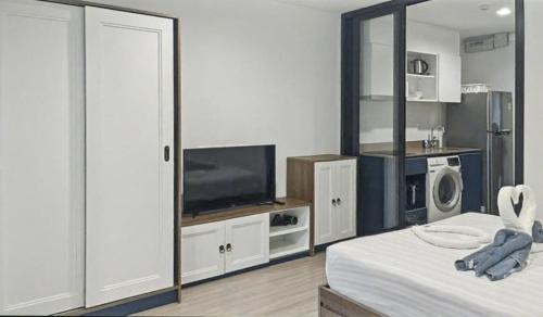 Phuket Apartment | The Base - New Studio Great location, shared Pool