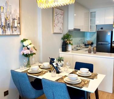 Chang Khlan Apartment | The Astra sky river Family 405