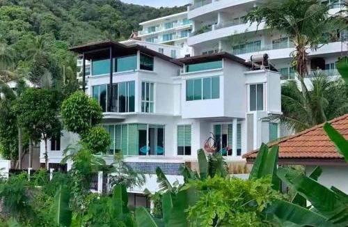 Kata Villa | Villa Beverly Private Infinity Pool with Seaview near Kata Beach