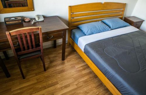 Ban Bang Saen Hotel | United Place