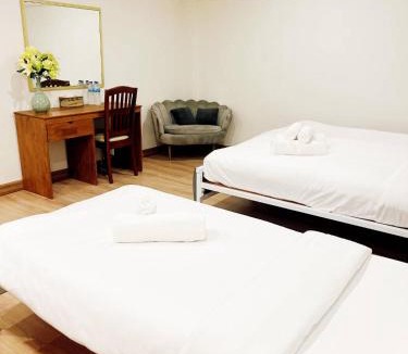 Rong Muang Hotel | Vintana Siam Bangkok Hotel