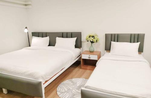 Rong Muang Hotel | Vintana Siam Bangkok Hotel