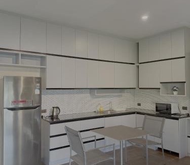 Si Racha House | Mountain Wellness Retreat