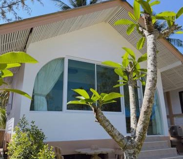 Chaloklum Apartment | Chaloklum Bay Resort - Tranquility Seahouse 104