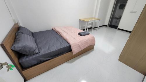 Ongkharak Hostel | หลังมอ อพาร์ตเมนต์สามสาว