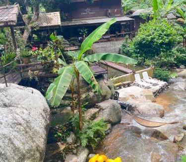 Mae Kampong House | บ้านป้อหลวงแม่หลวง แม่กำปอง Baanporluangmaeluang Maekampong