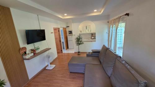 Bang Bao Bay House | Baan suan khun ta บ้านพักสวนคุณตา