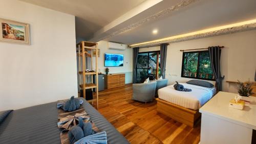 Nuea Khlong Resort | Velora Bay Koh Jum