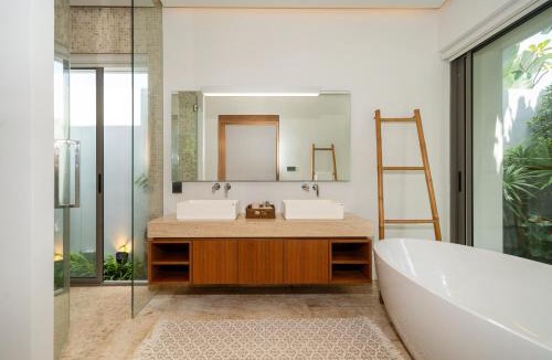 Thep Kasattri Villa | Luxury 4BR Pool Villa Anchan Near Bangtao Beach Free Airport Pickup from 7 days