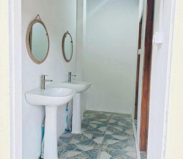 Nong Khiaw Hostel | Nongkhiaw IngIng Backpackers Hostel