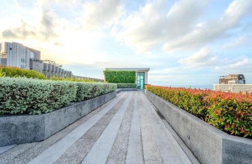 Pattaya Bay Apartment | The Base Pattaya by Silqstay IV