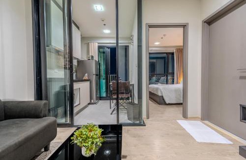 Pattaya Bay Apartment | The Base Pattaya by Silqstay IV