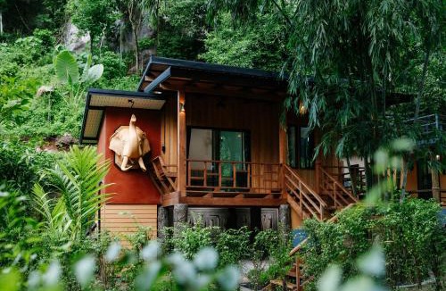 Ao Luek Cabin | KRABI Laydaman Art Homestay
