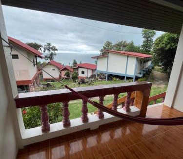 Haad Yao Resort | J.B.Hut Bungalows