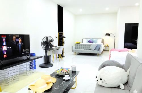 Wat Ket House | MeeTHan House