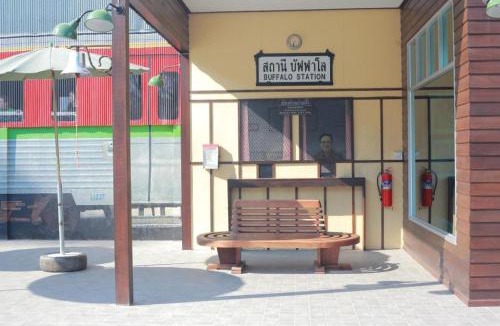 Samut Songkhram Hotel | The Buffalo Amphawa