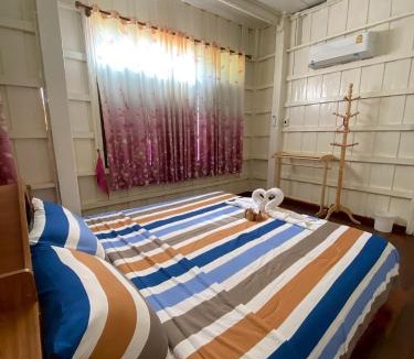 Phichai Hostel | Khun Cham-nan Herb Garden House