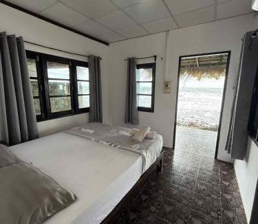 Bai Lan Resort | Blue Sky Resort