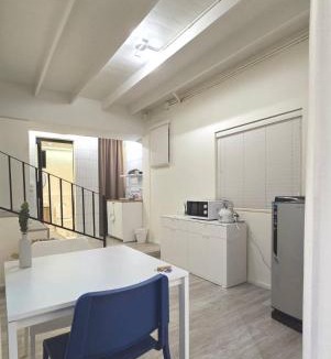 Siriraj Hostel | Wang Lang Hostel