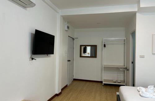 Suan Luang Hotel | M3 Bangkok Bake & Bed