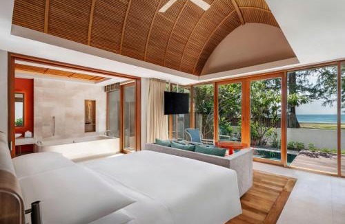 Mai Khao Resort | Renaissance Phuket Resort & Spa
