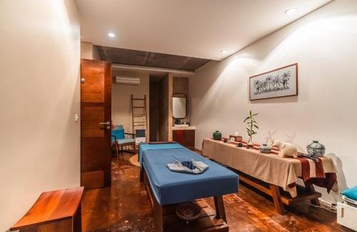 Daun Penh Hotel | Penh House Hotel