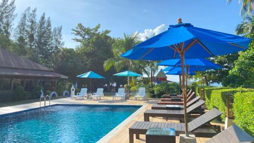 Ko Ngai Resort | Koh Ngai Paradise Beach