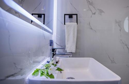Krabi Villa | Baan Santhiya Private Pool Villas - Hotel style service with Free Tuk Tuk