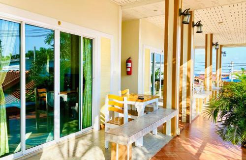 Koh Lan Bed & Breakfast | Naengnoi resort kohlarn