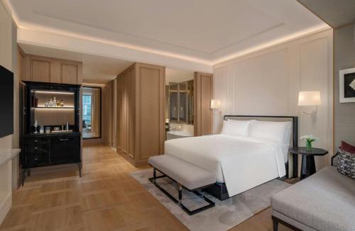 Lumphini Hotel | The Ritz-Carlton, Bangkok