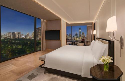 Lumphini Hotel | The Ritz-Carlton, Bangkok