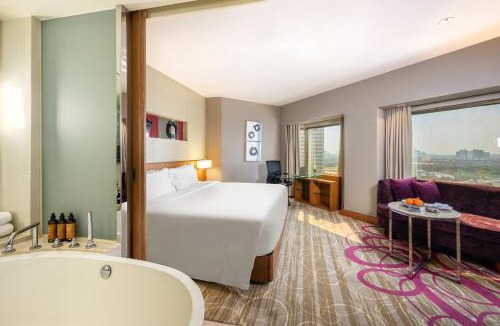 Chatuchak Hotel | Centara Grand at Central Plaza Ladprao Bangkok