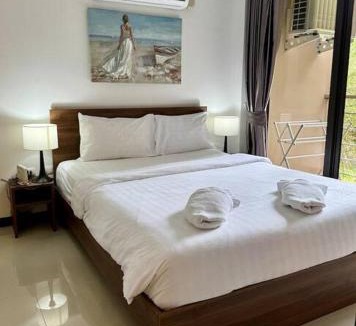 Nai Harn Apartment | Sirin Scenery View Apartment at NaiHarn