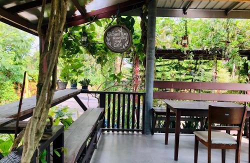 Prasat Resort | Baan Thung Home Stay