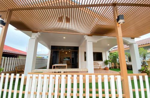 Koh Lan House | BanNoen kohlarn บ้านเนิน เกาะล้าน