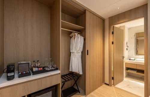 Choeng Thale Hotel | Radisson Resort Layan Phuket